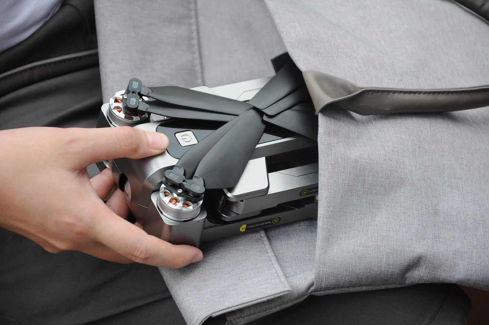 d88 foldable drone with camera